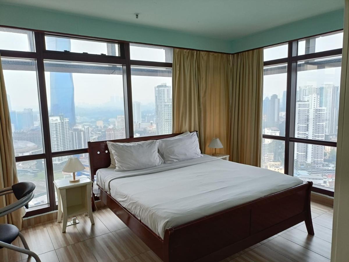 Times Square By Skyline * Kuala Lumpur