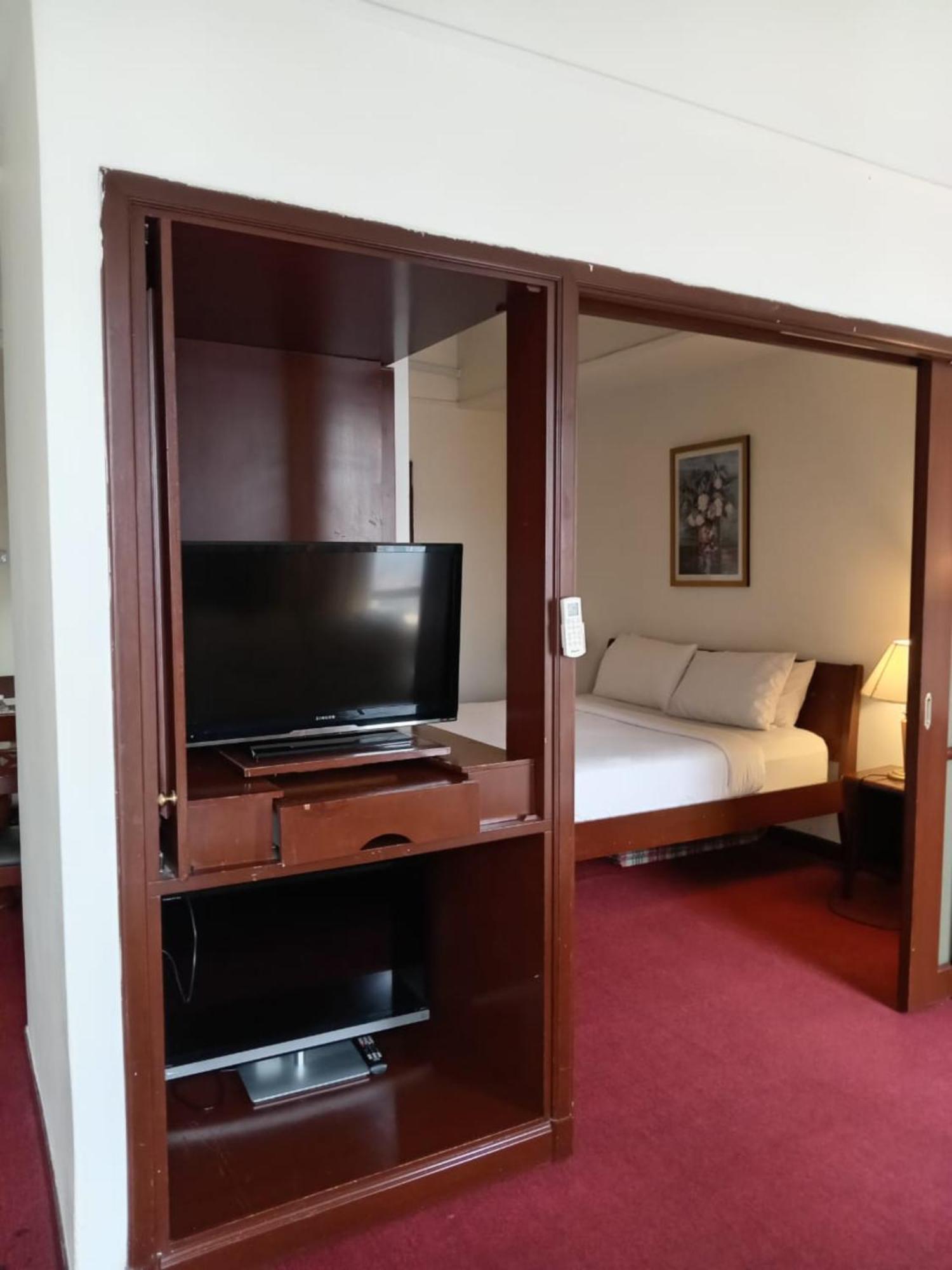 Times Square By Skyline Apartemen