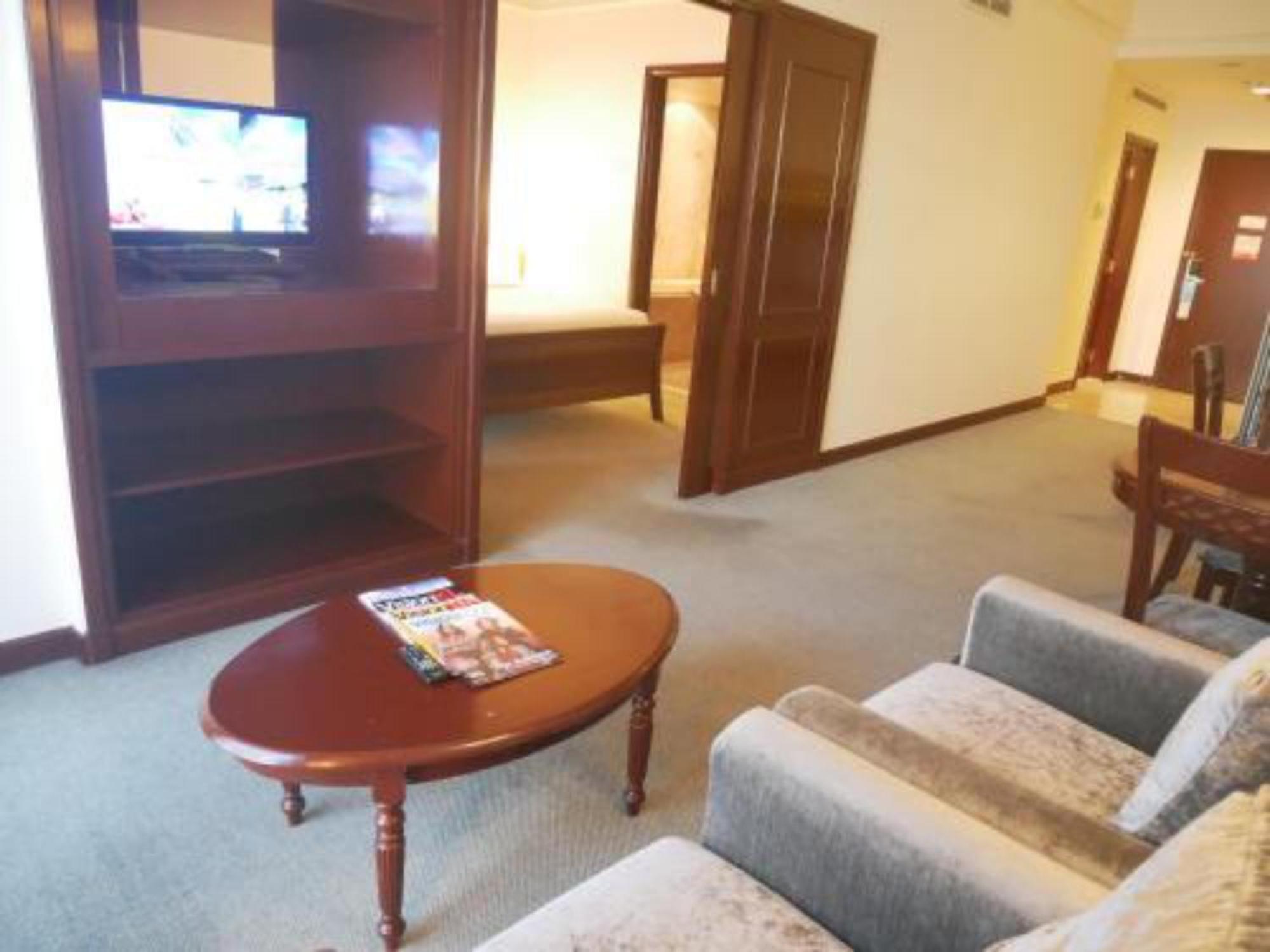 Times Square By Skyline Apartemen *
