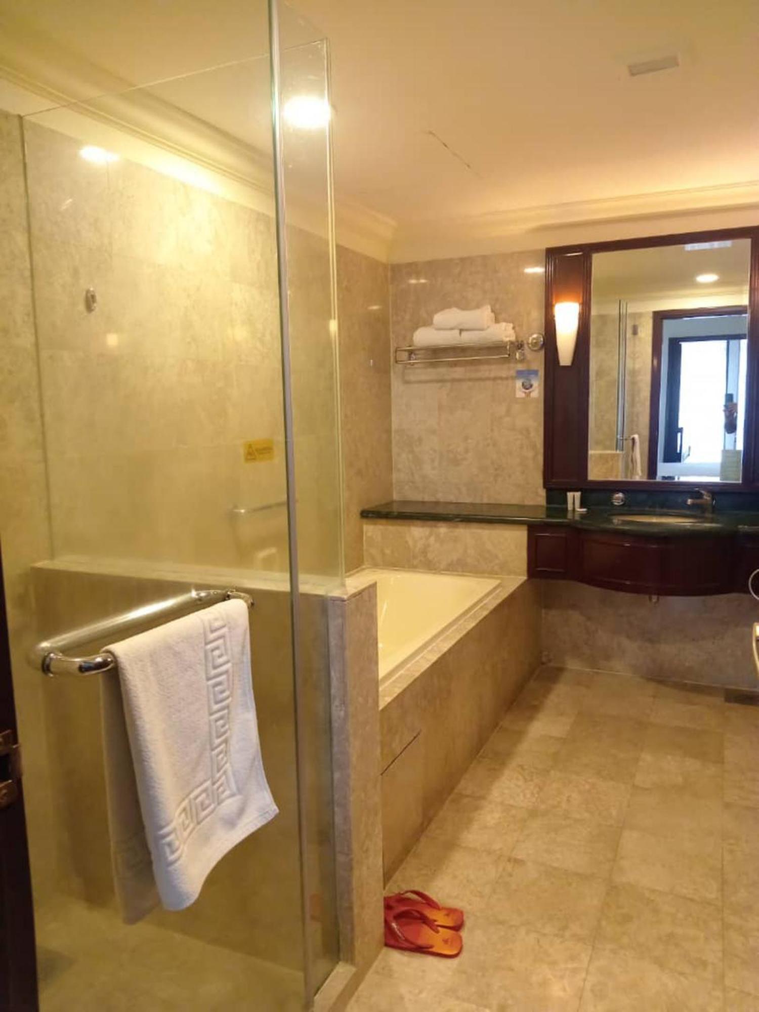 Times Square By Skyline Apartemen *